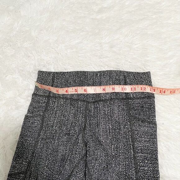 Women Lululemon Tight Stuff Tight II (25") Salt Alpine White Black Size 6 - Picture 6 of 12